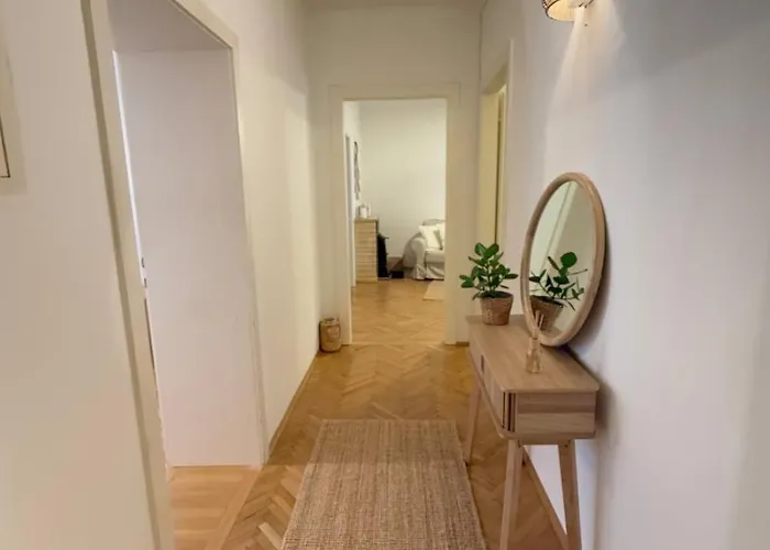 Stylish In The Center Apartment